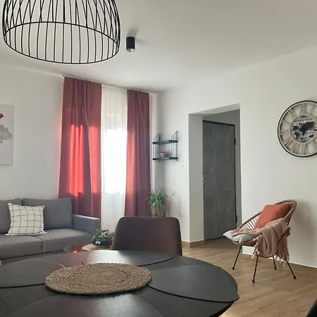 Apartment Oblica-beautiful New, Well Equipped