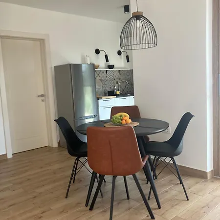 Oblica-beautiful New, Well Equipped * Kastav