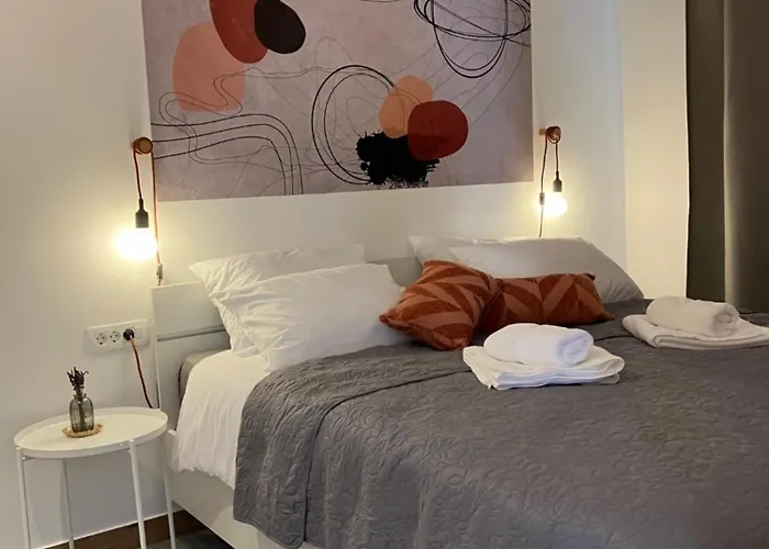 Oblica-beautiful New, Well Equipped *