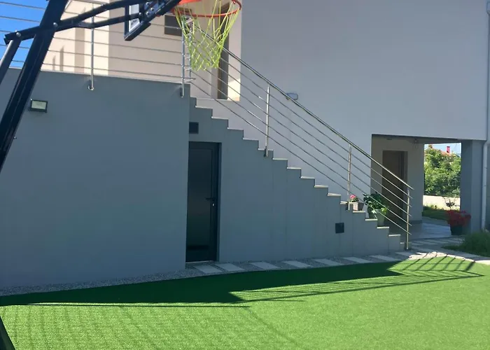 Oblica-beautiful New, Well Equipped * Kastav